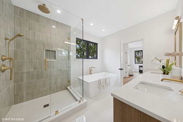 5545 S Stough Street