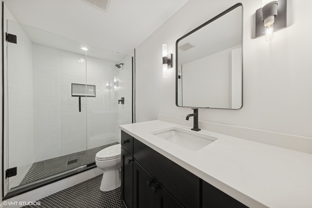 5545 S Stough Street