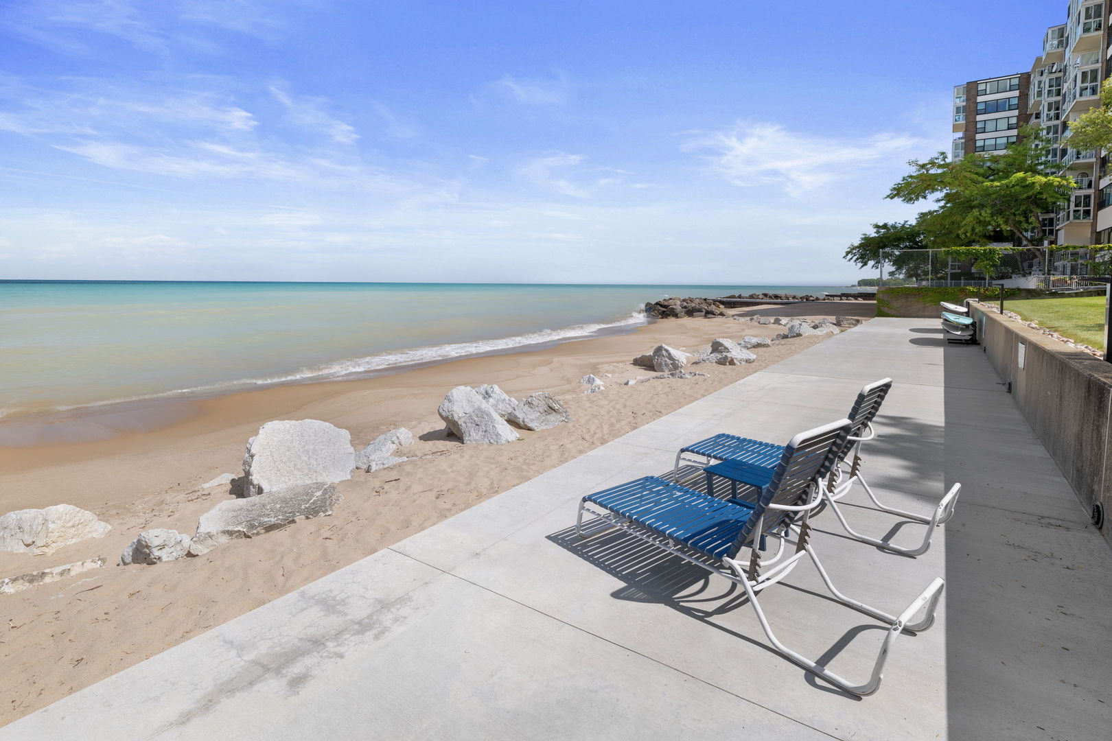 1630 Sheridan Road Unit: 2F