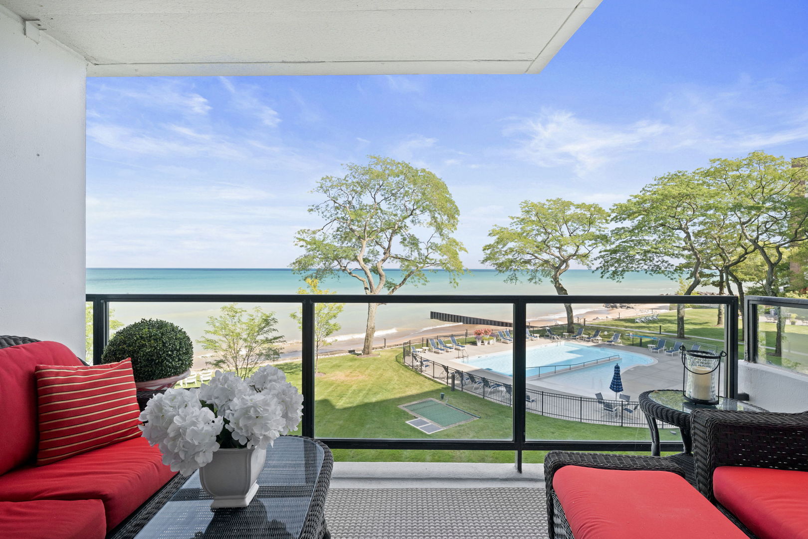 1630 Sheridan Road Unit: 2F