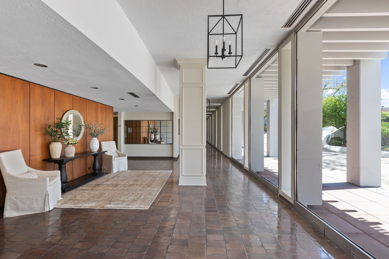 1630 Sheridan Road Unit: 2F