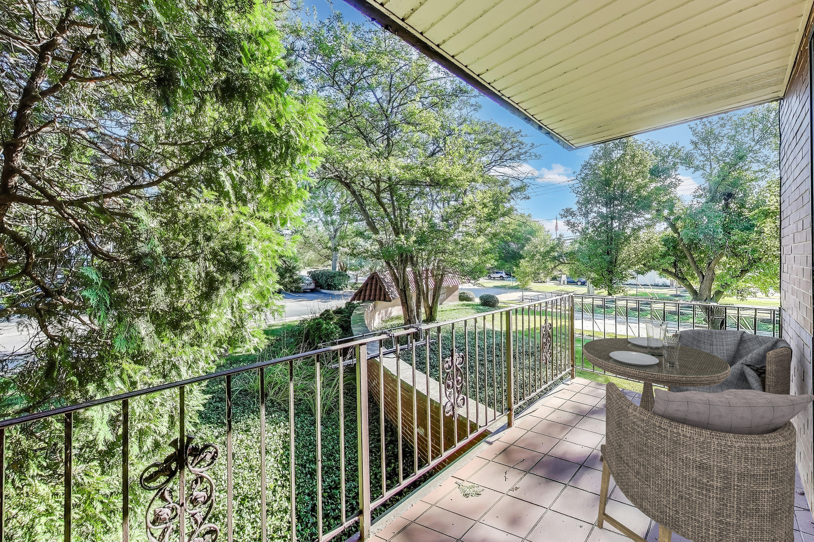 2046 Saint Johns Avenue Unit: 2A