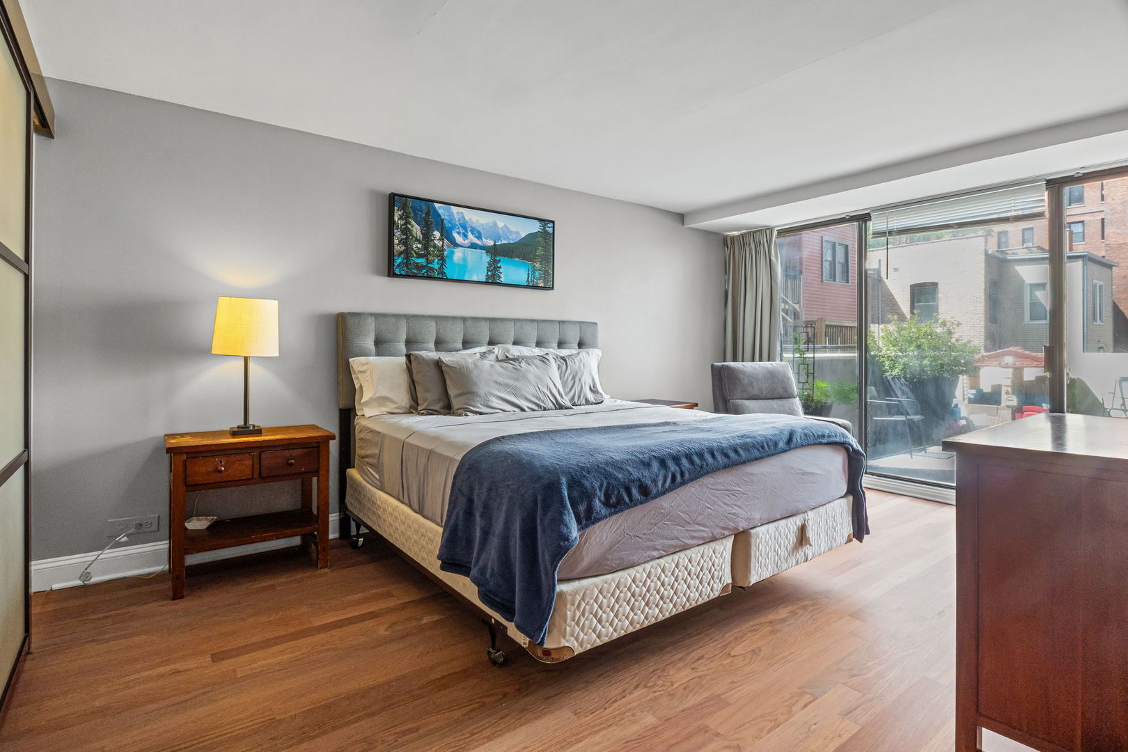 3150 N SHERIDAN Road Unit: 2C