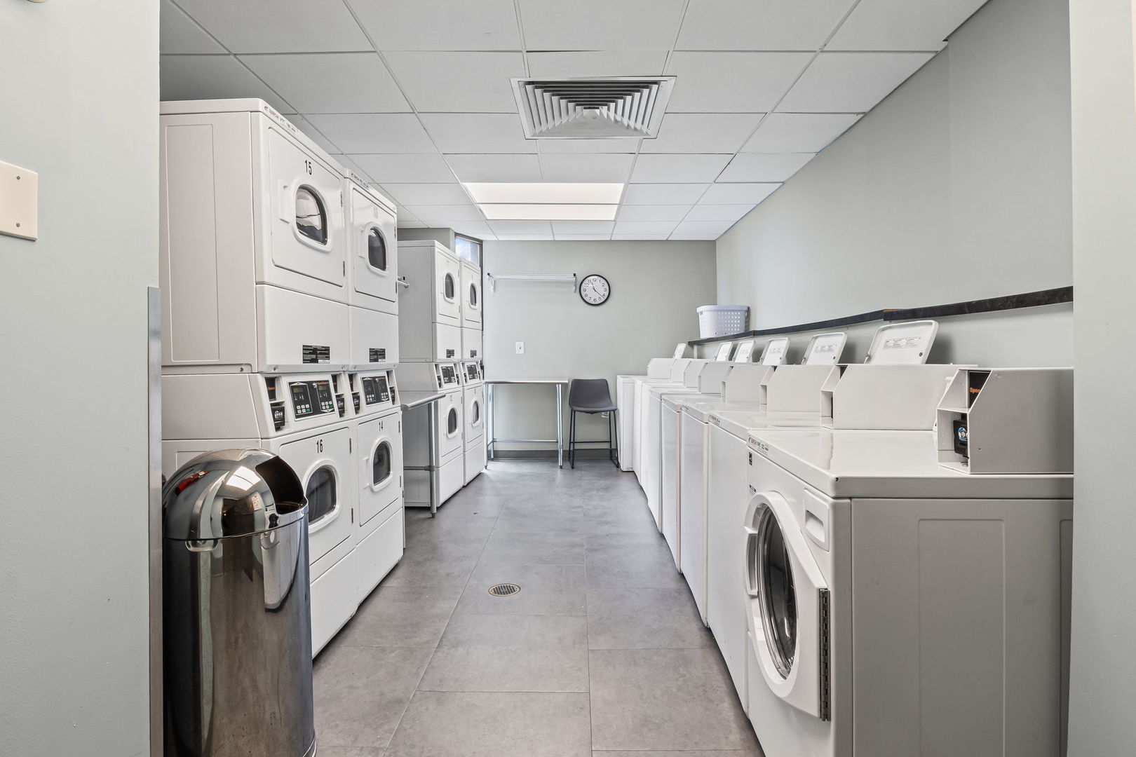 3150 N SHERIDAN Road Unit: 2C