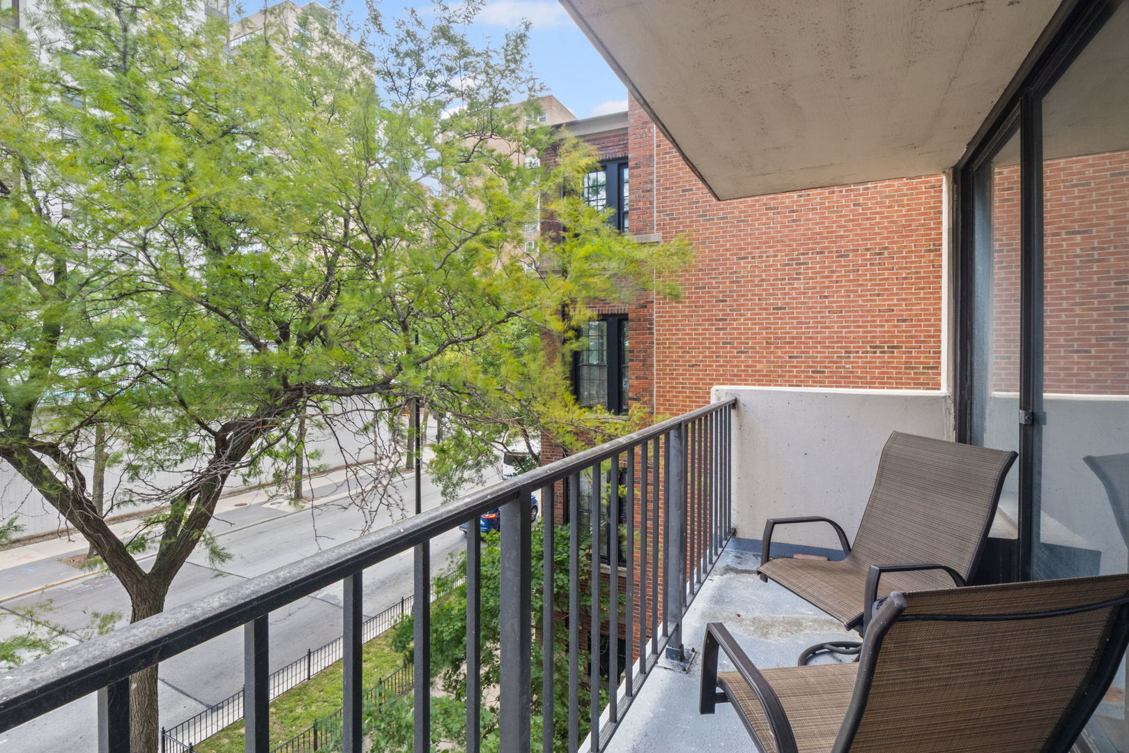 3150 N SHERIDAN Road Unit: 2C