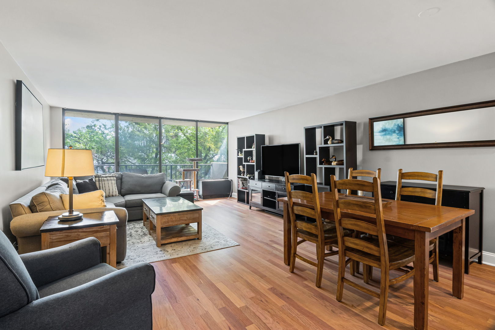 3150 N SHERIDAN Road Unit: 2C