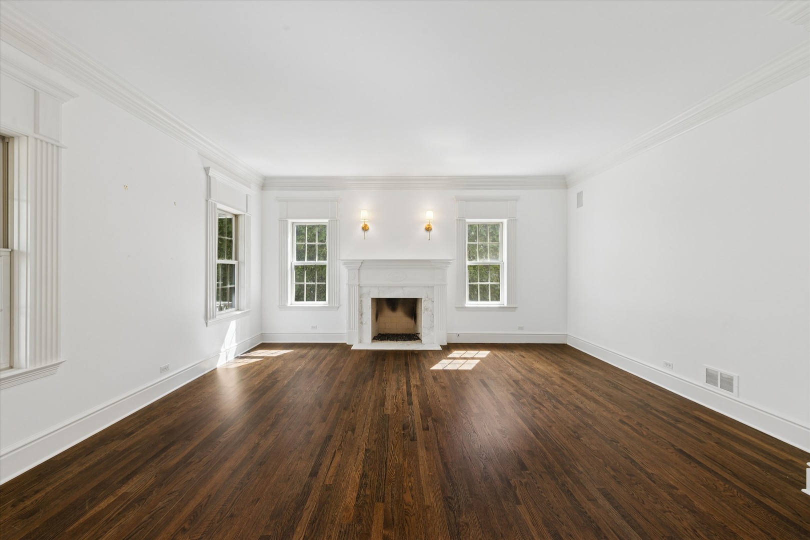 910 S Park Avenue