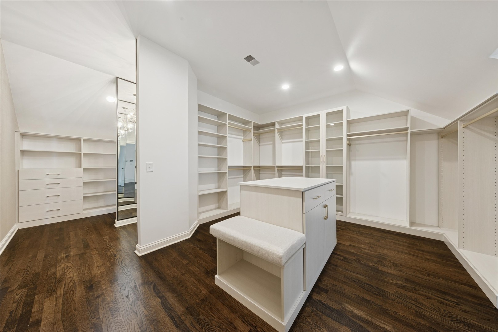 910 S Park Avenue