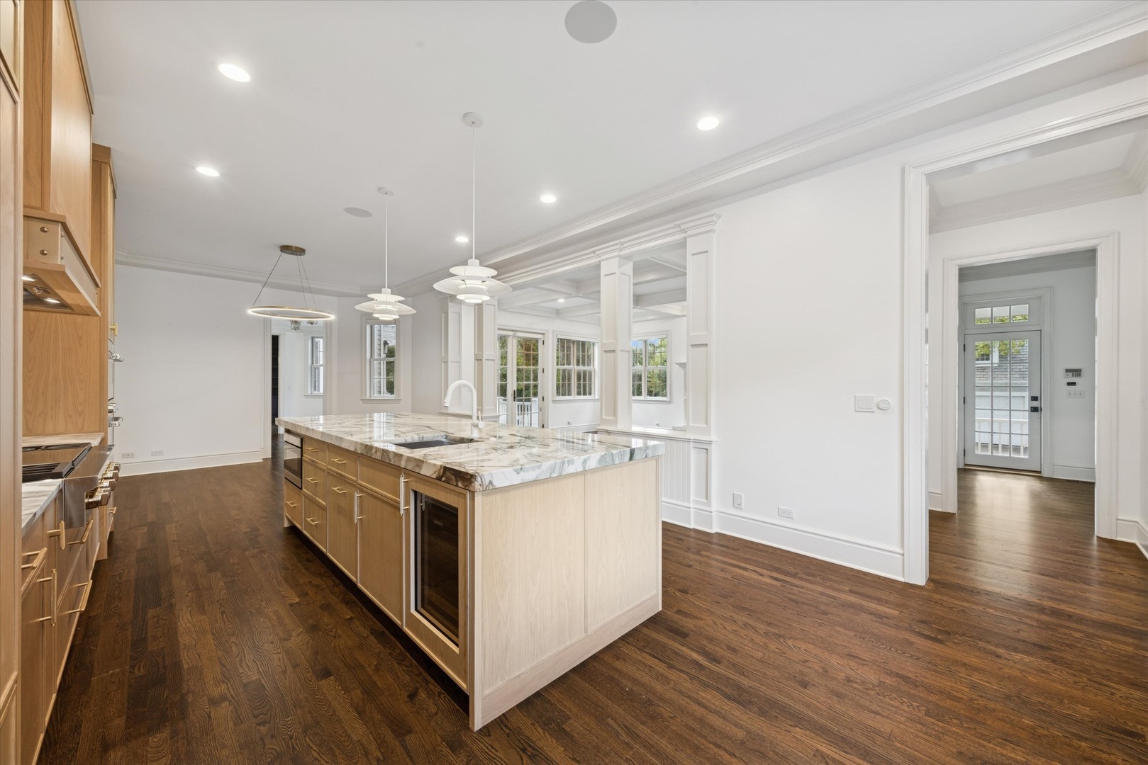 910 S Park Avenue