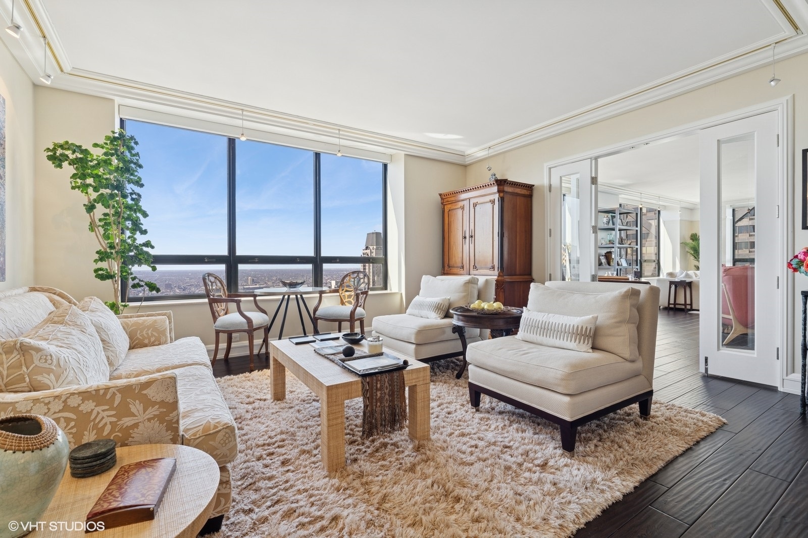 180 E PEARSON Street Unit: 4801