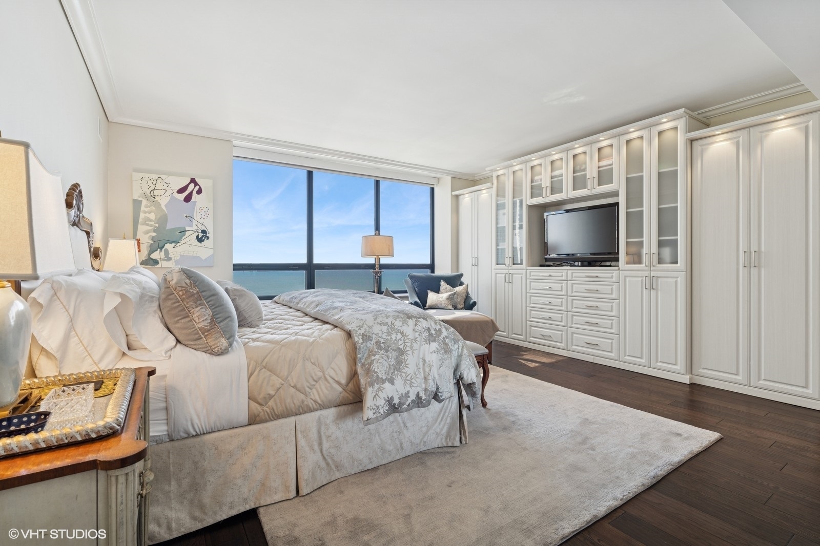 180 E PEARSON Street Unit: 4801