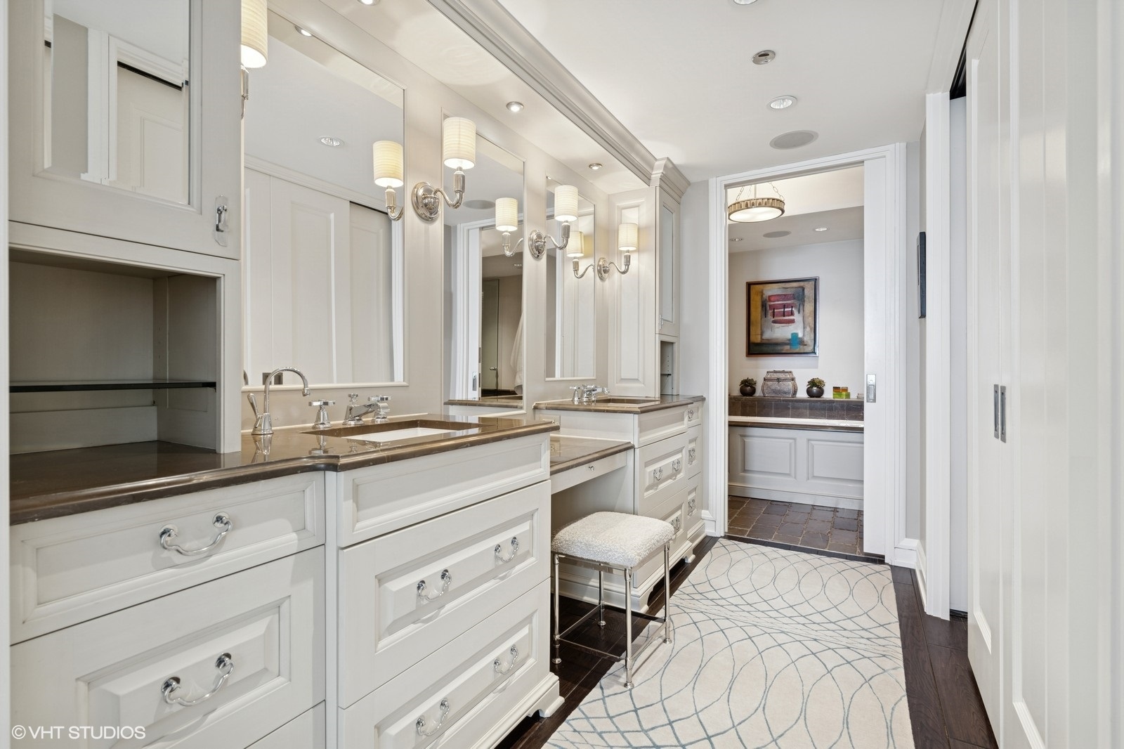180 E PEARSON Street Unit: 4801