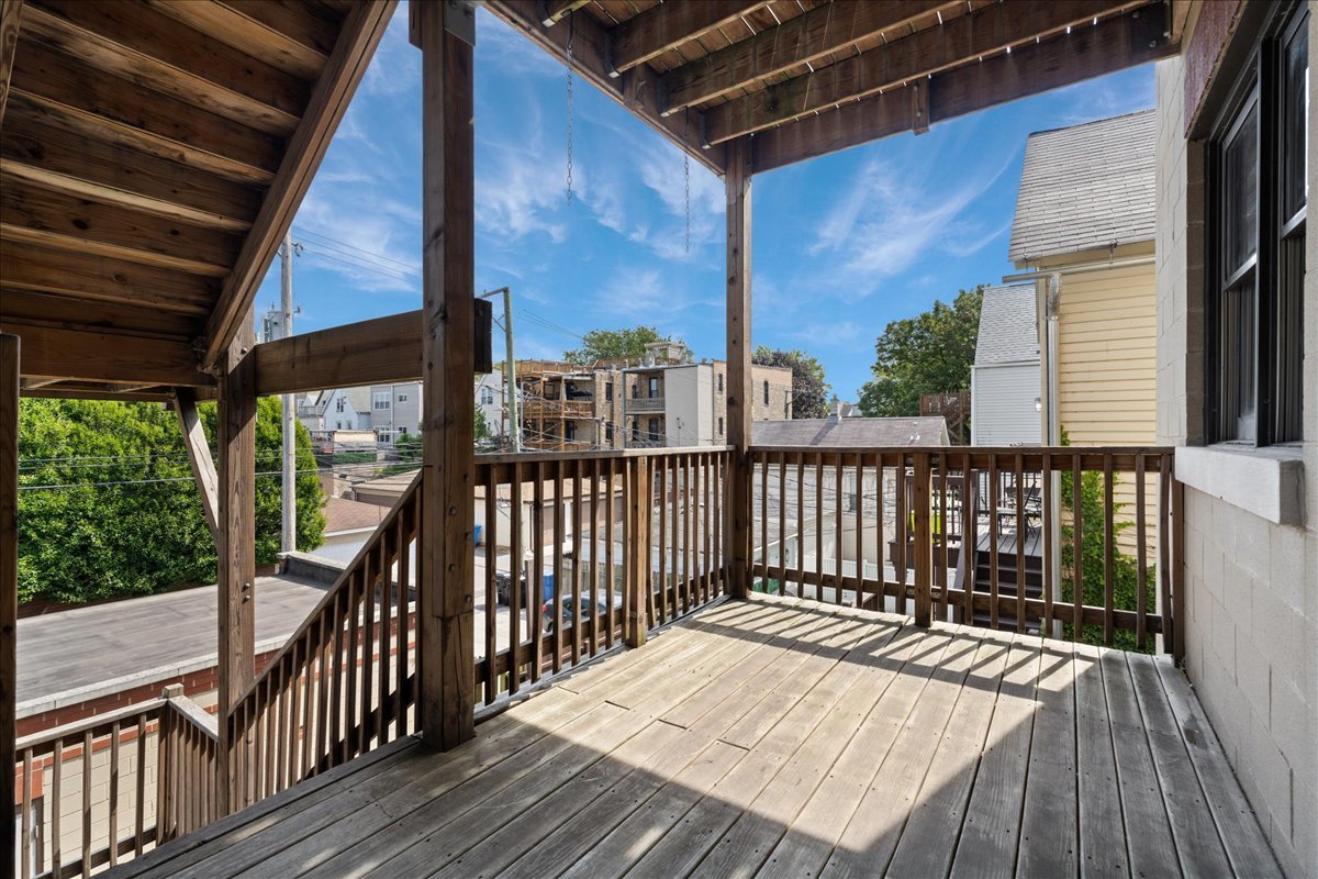 2955 N Racine Avenue Unit: 2B