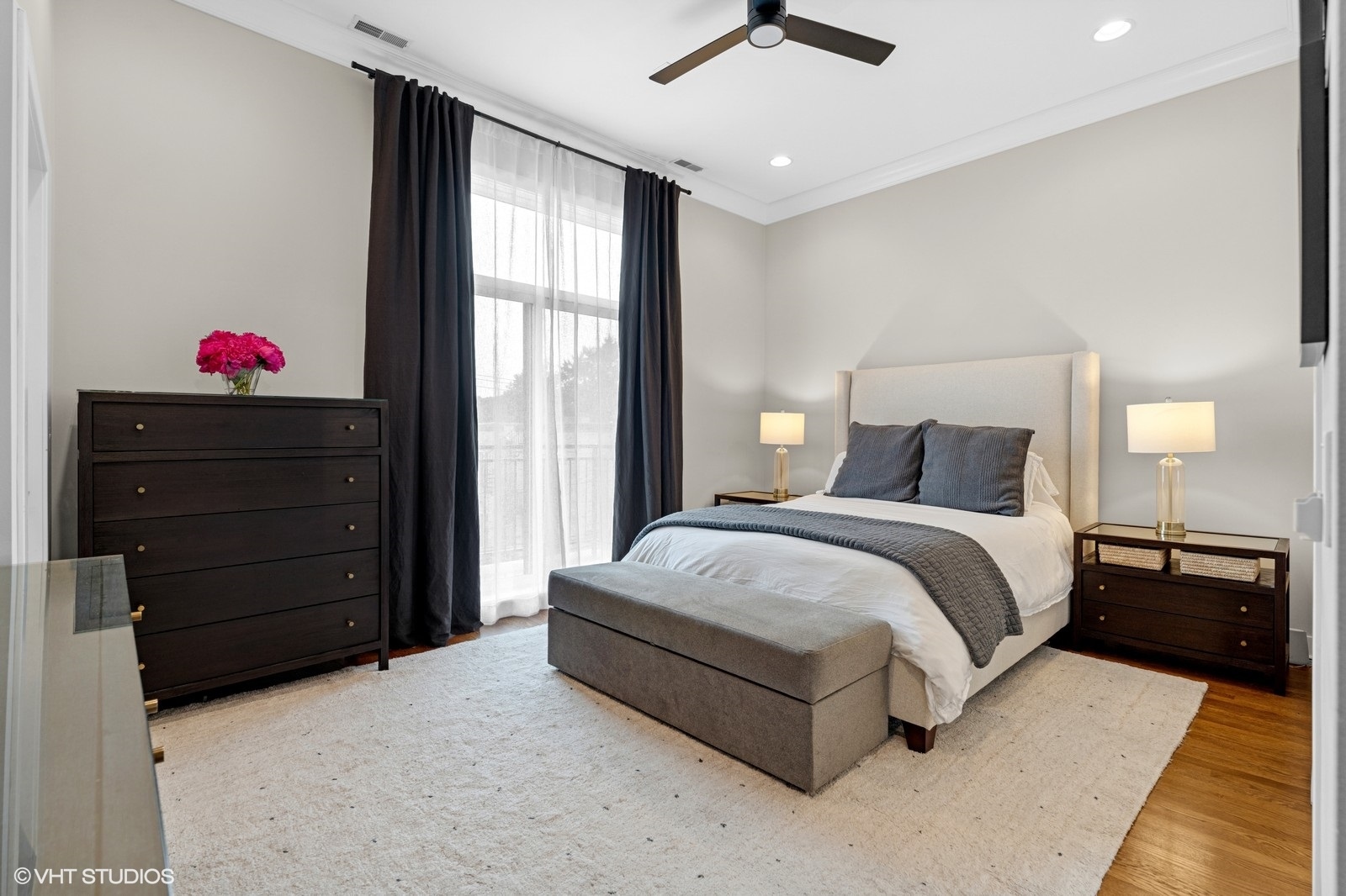 2212 W North Avenue Unit: 301