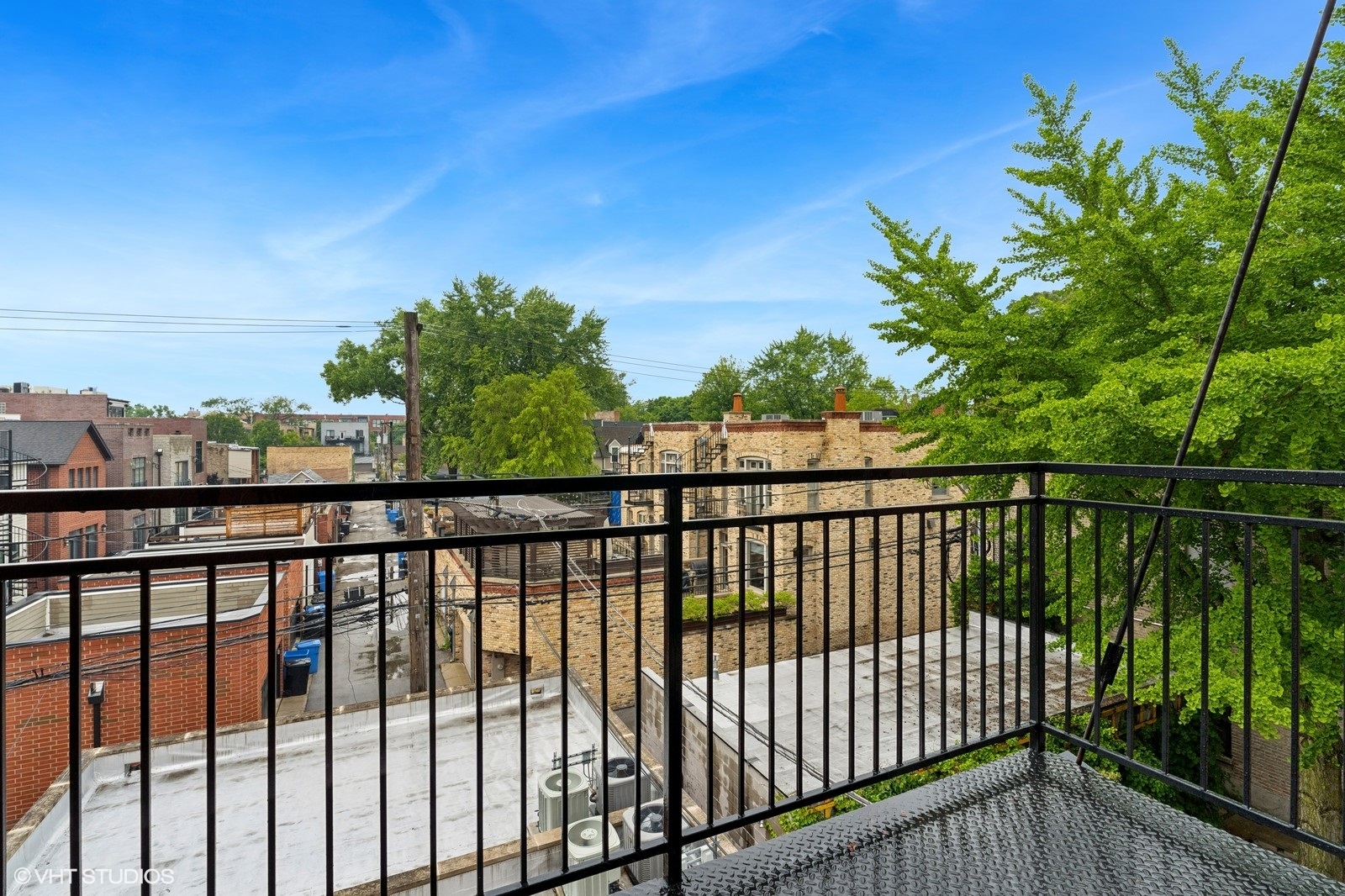 2212 W North Avenue Unit: 301