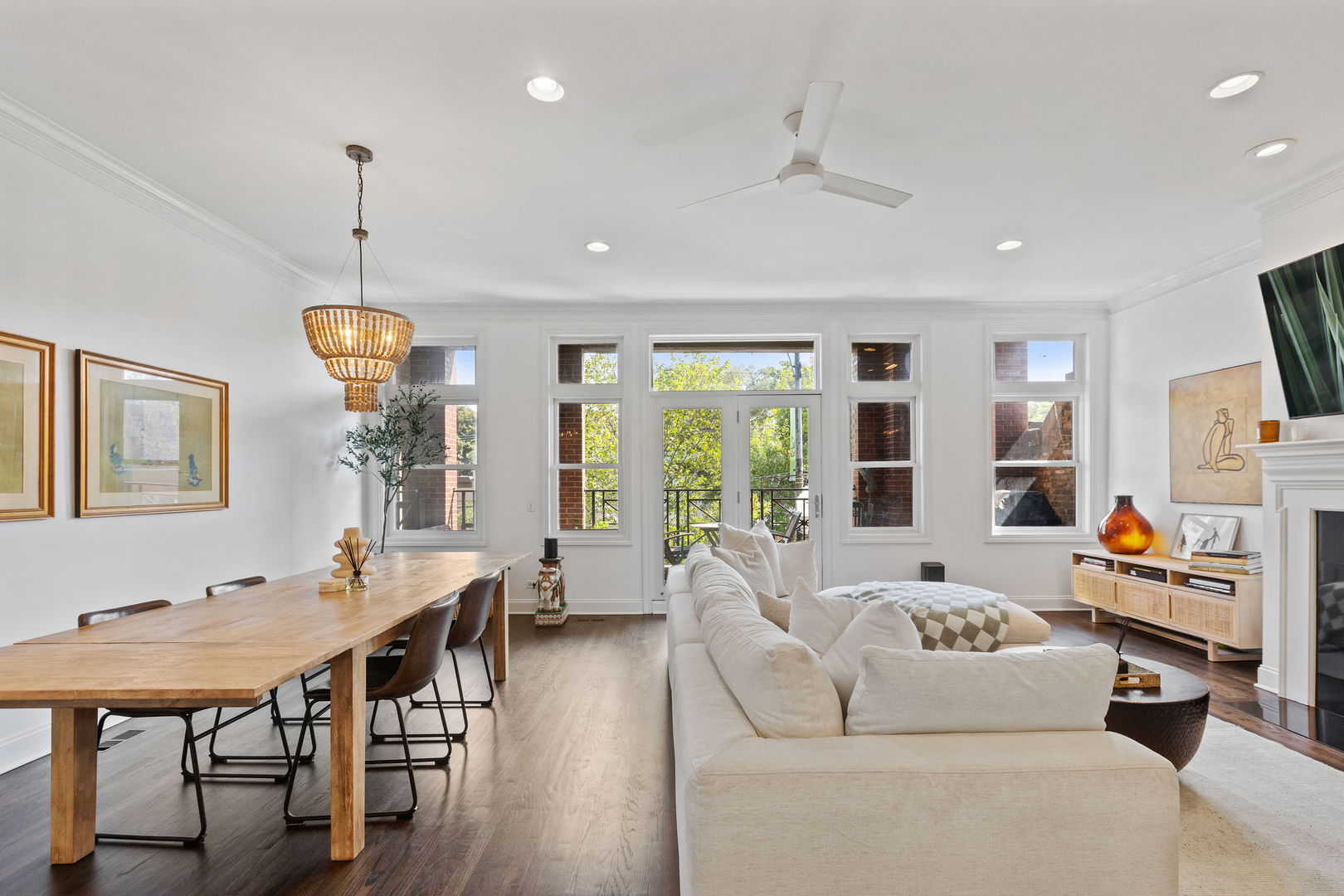 3450 N Southport Avenue Unit: 1