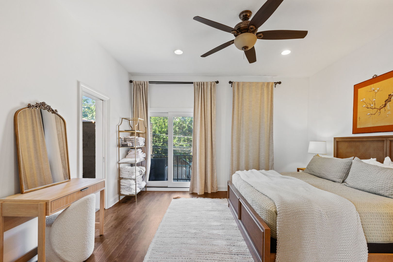 3450 N Southport Avenue Unit: 1