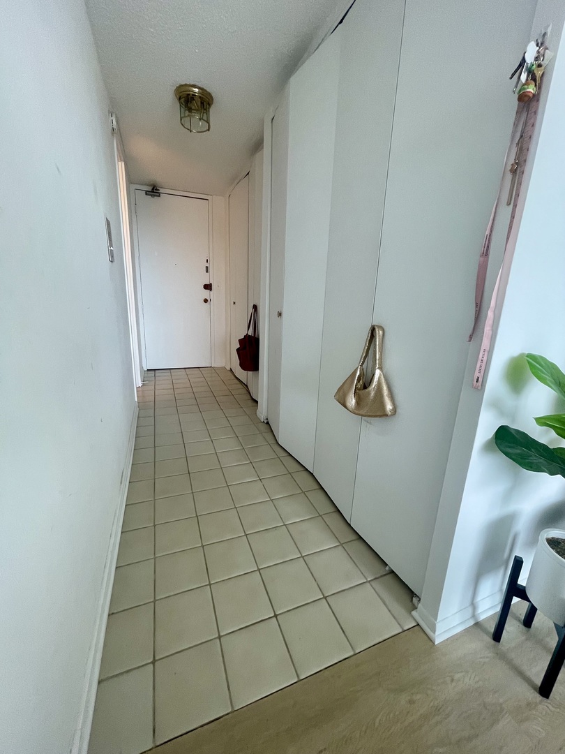 2728 N Hampden Court Unit: 608