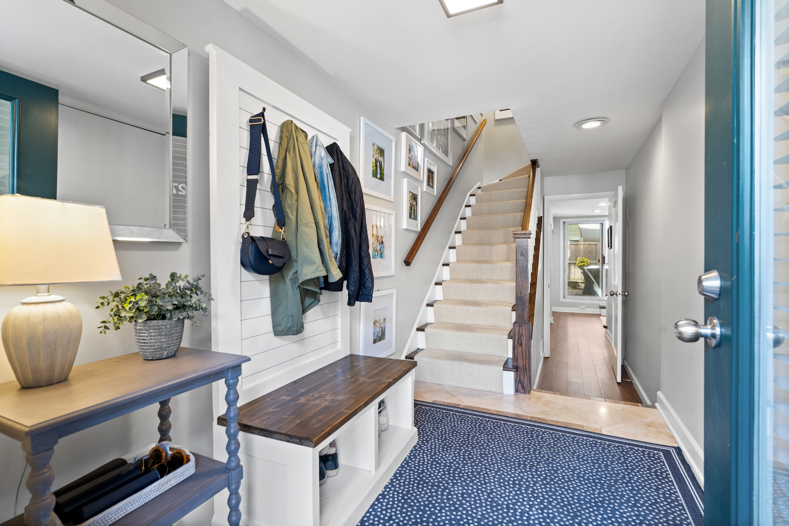 2720 N Greenview Avenue Unit: L