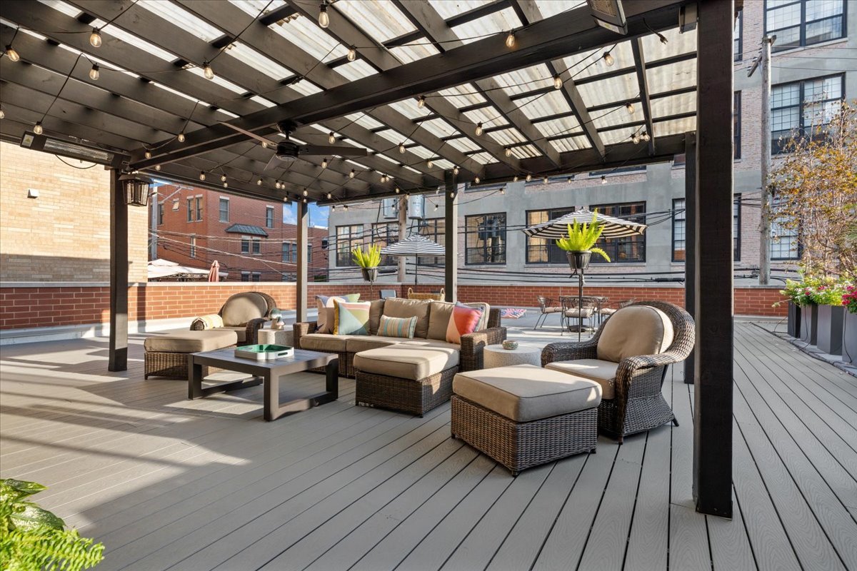 1355 W Washington Boulevard Unit: 2D