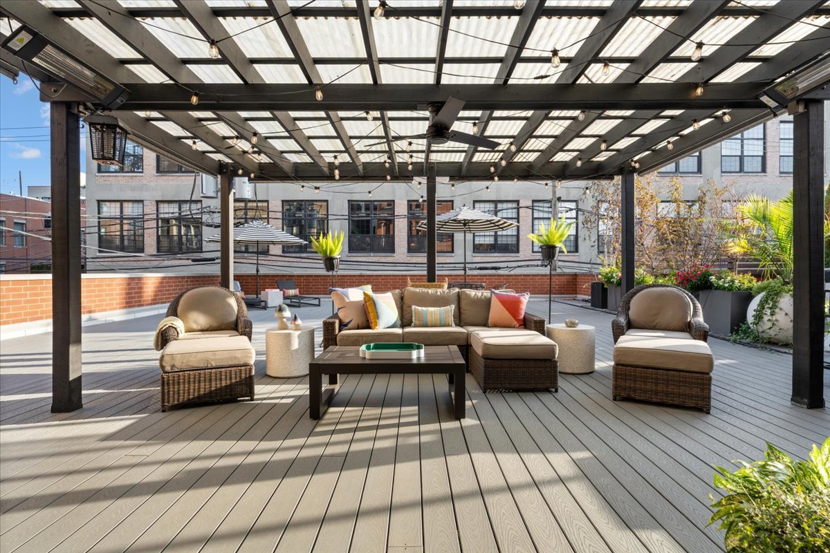 1355 W Washington Boulevard Unit: 2D