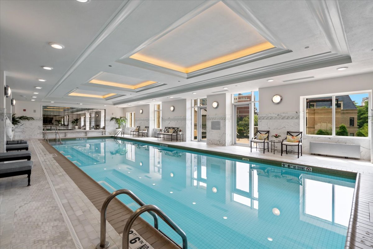 2550 N Lakeview Avenue Unit: N1801