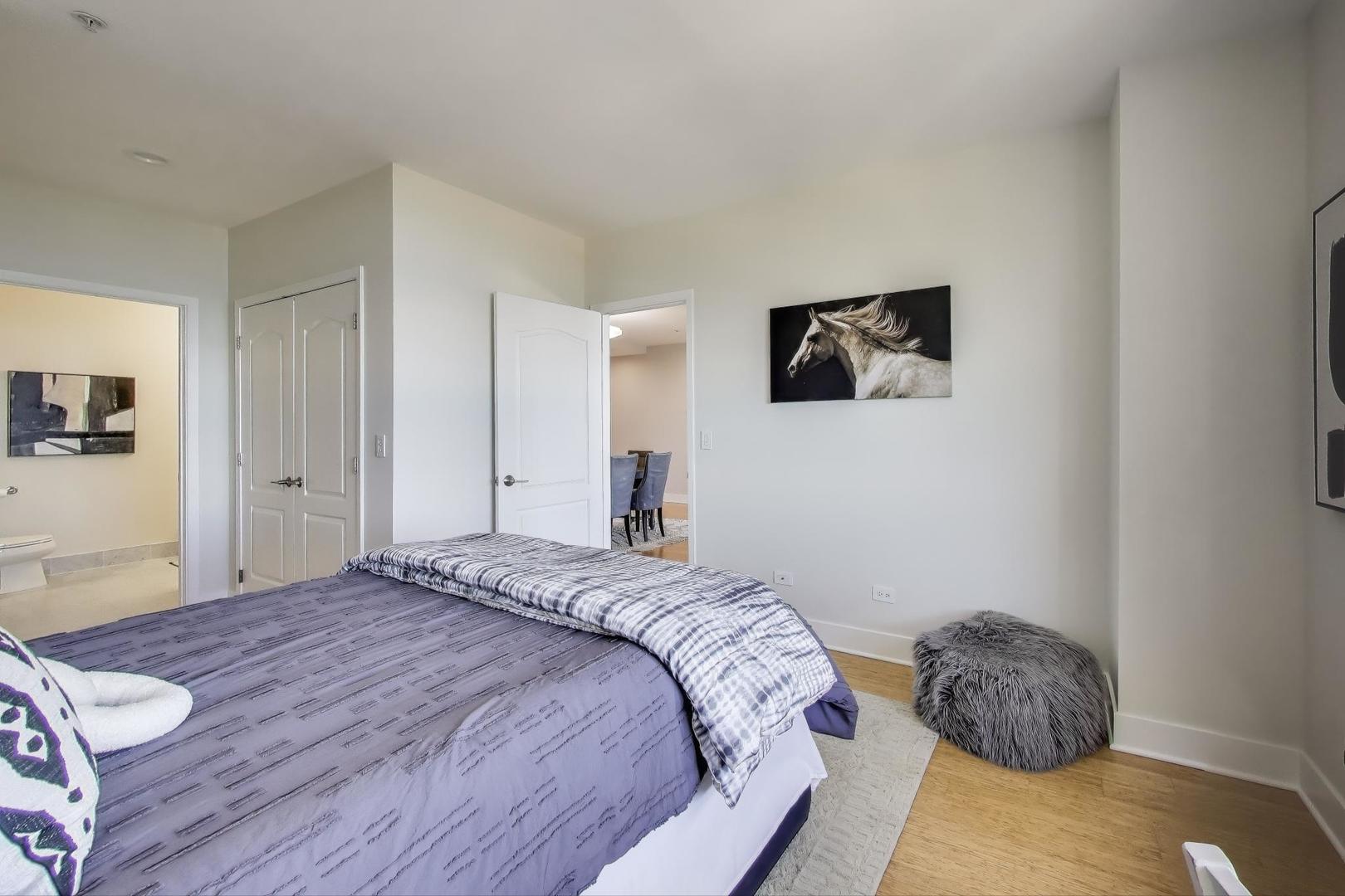 330 S Michigan Avenue Unit: 2006