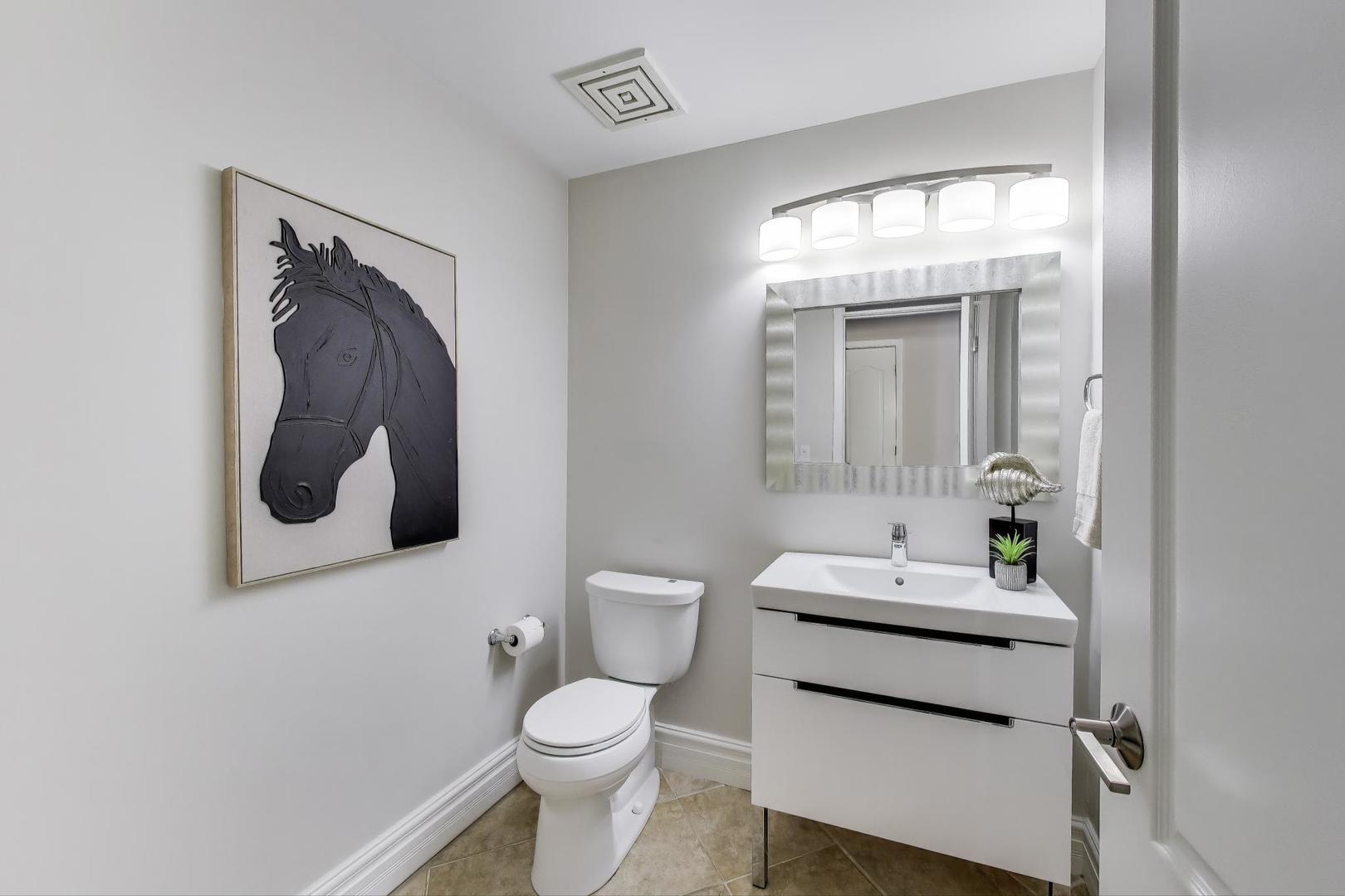 330 S Michigan Avenue Unit: 2006