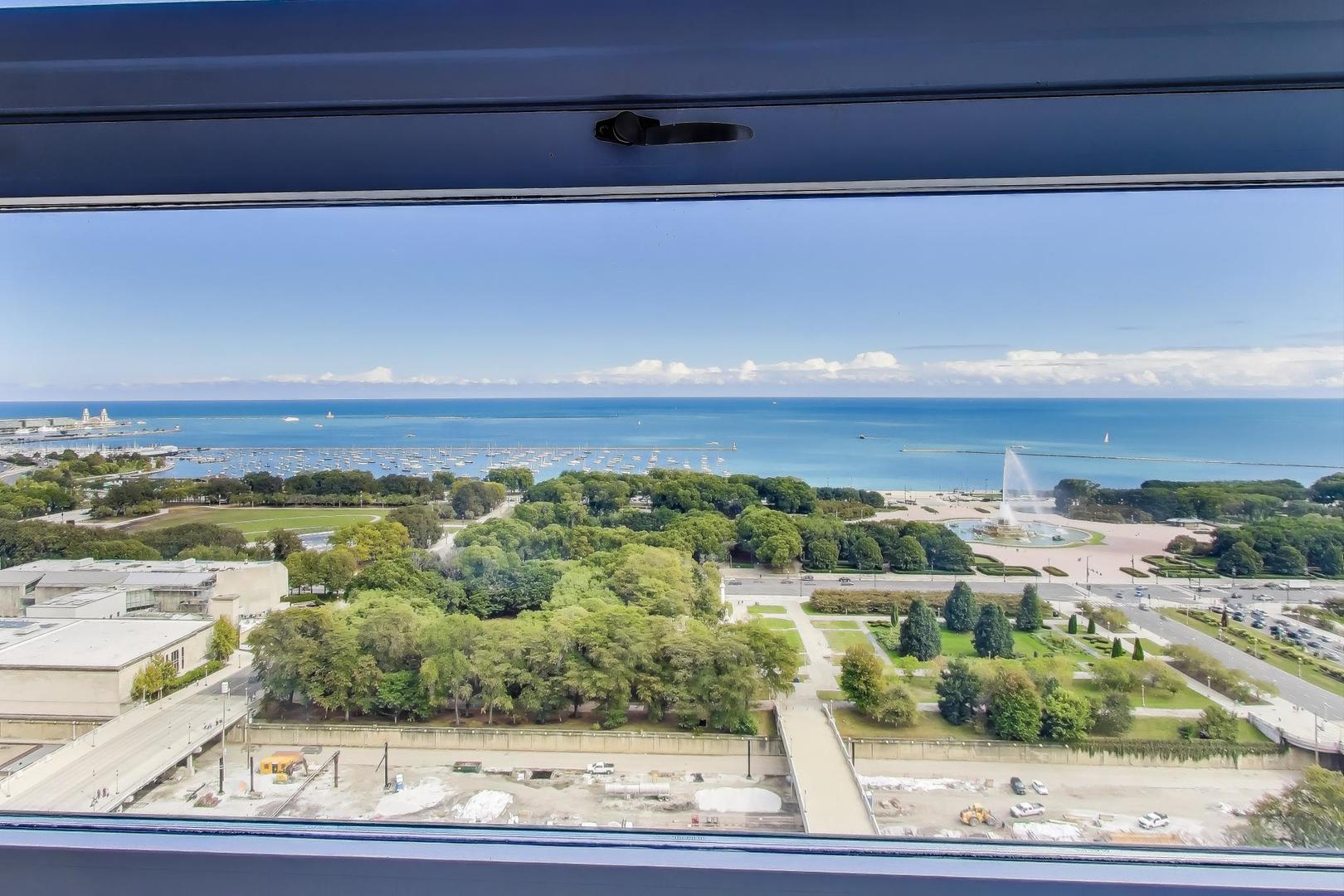330 S Michigan Avenue Unit: 2006