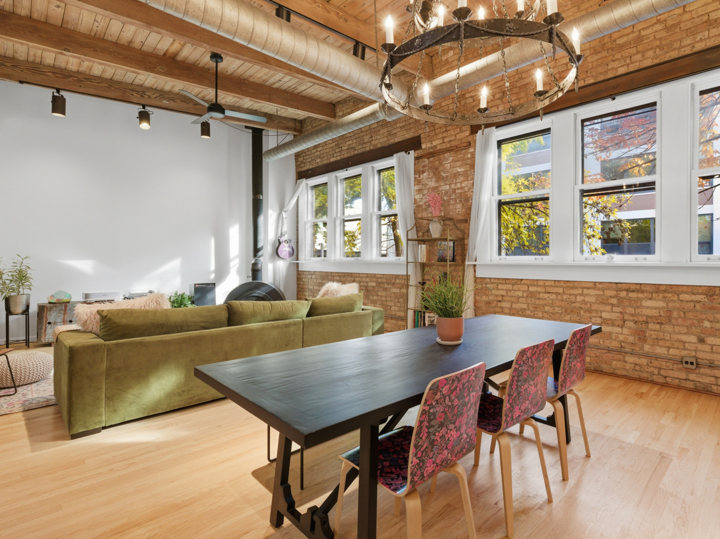 2435 N SHEFFIELD Avenue Unit: 11