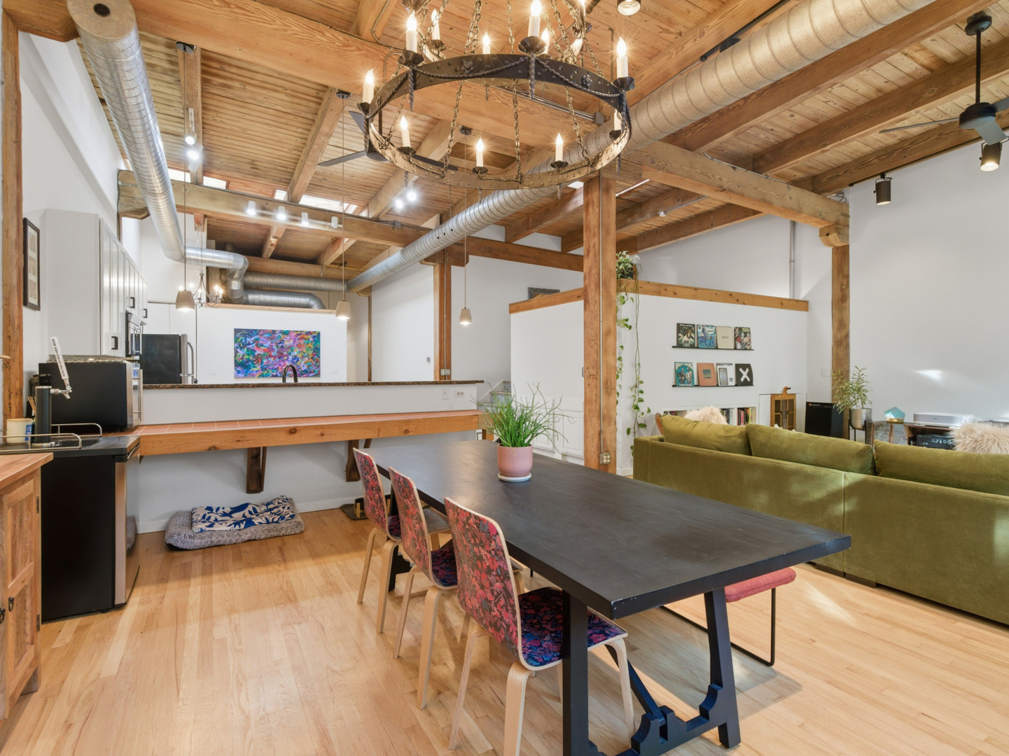 2435 N SHEFFIELD Avenue Unit: 11