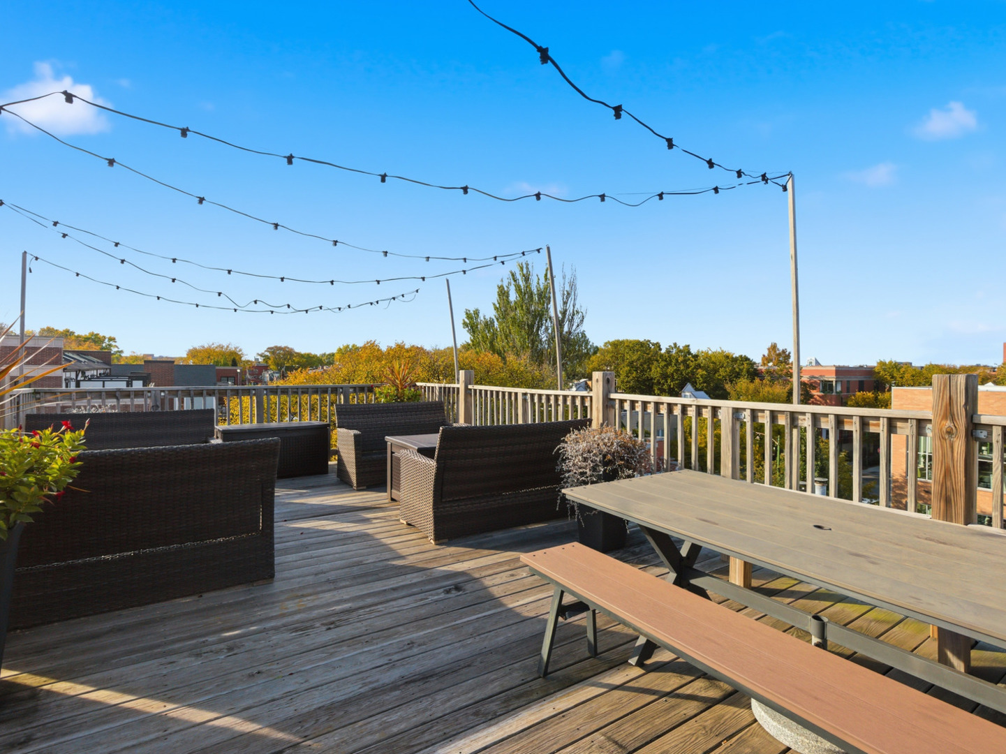 2435 N SHEFFIELD Avenue Unit: 11