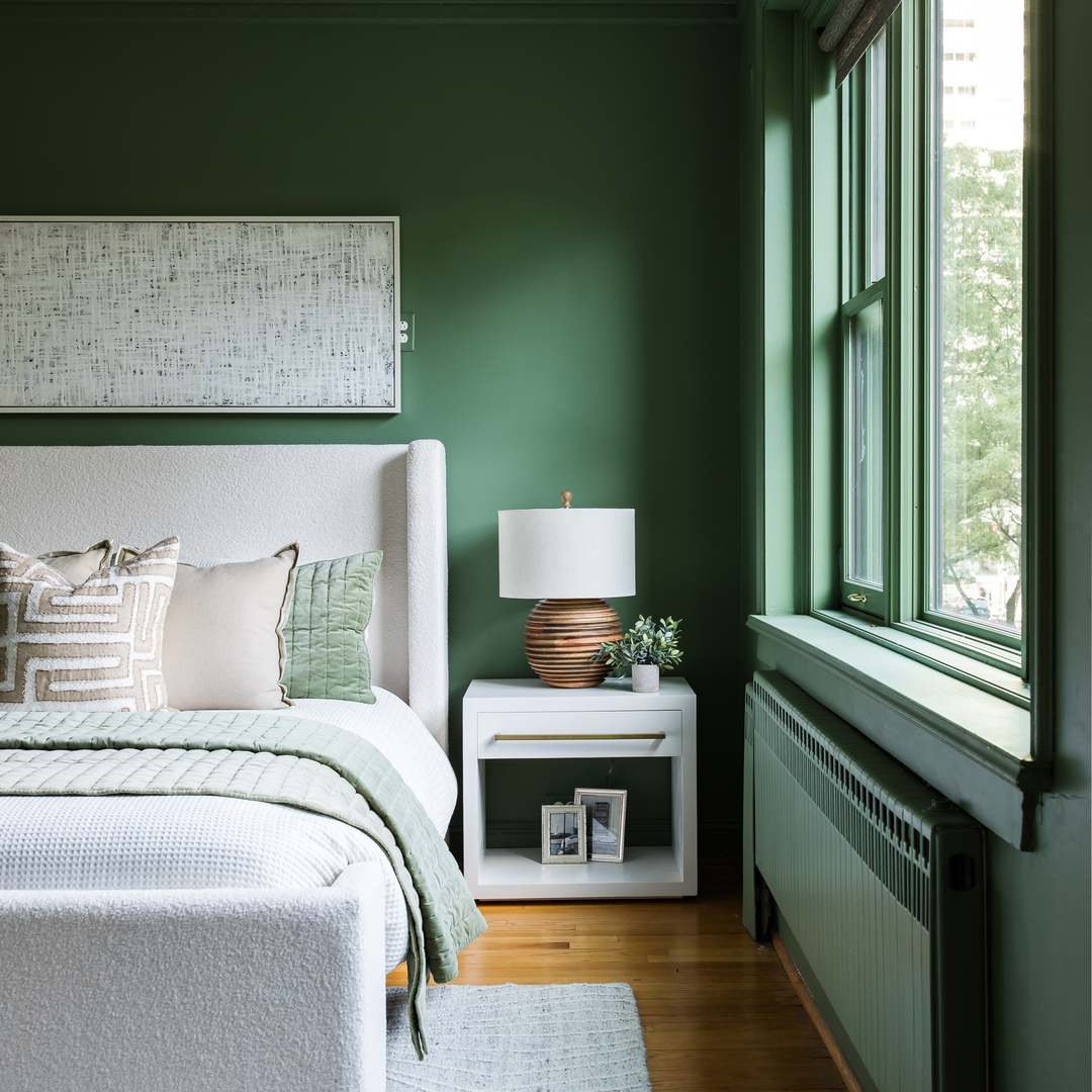 179 E LAKE SHORE Drive Unit: 202