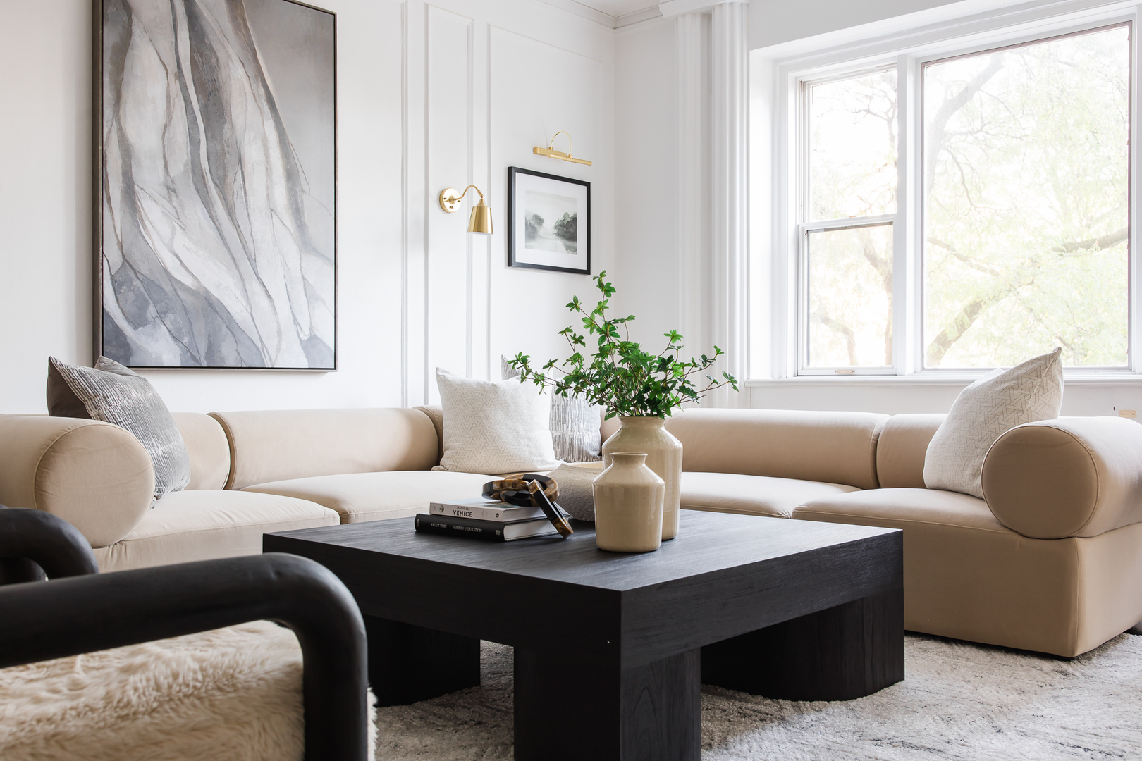 179 E LAKE SHORE Drive Unit: 202