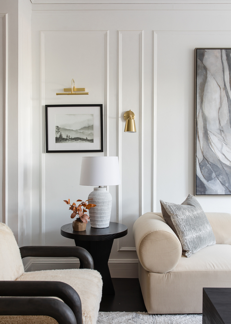 179 E LAKE SHORE Drive Unit: 202