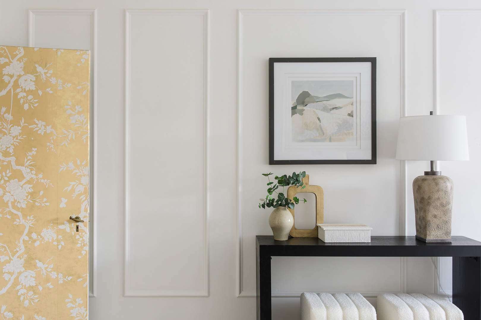 179 E LAKE SHORE Drive Unit: 202