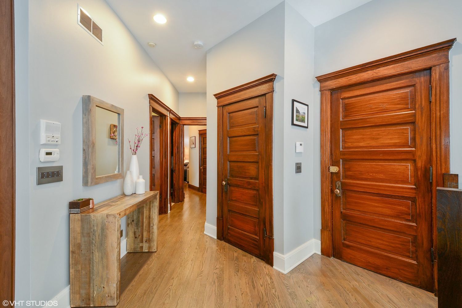 2608 N DAYTON Street Unit: 1S