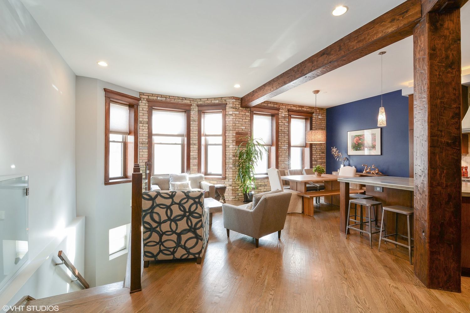 2608 N DAYTON Street Unit: 1S