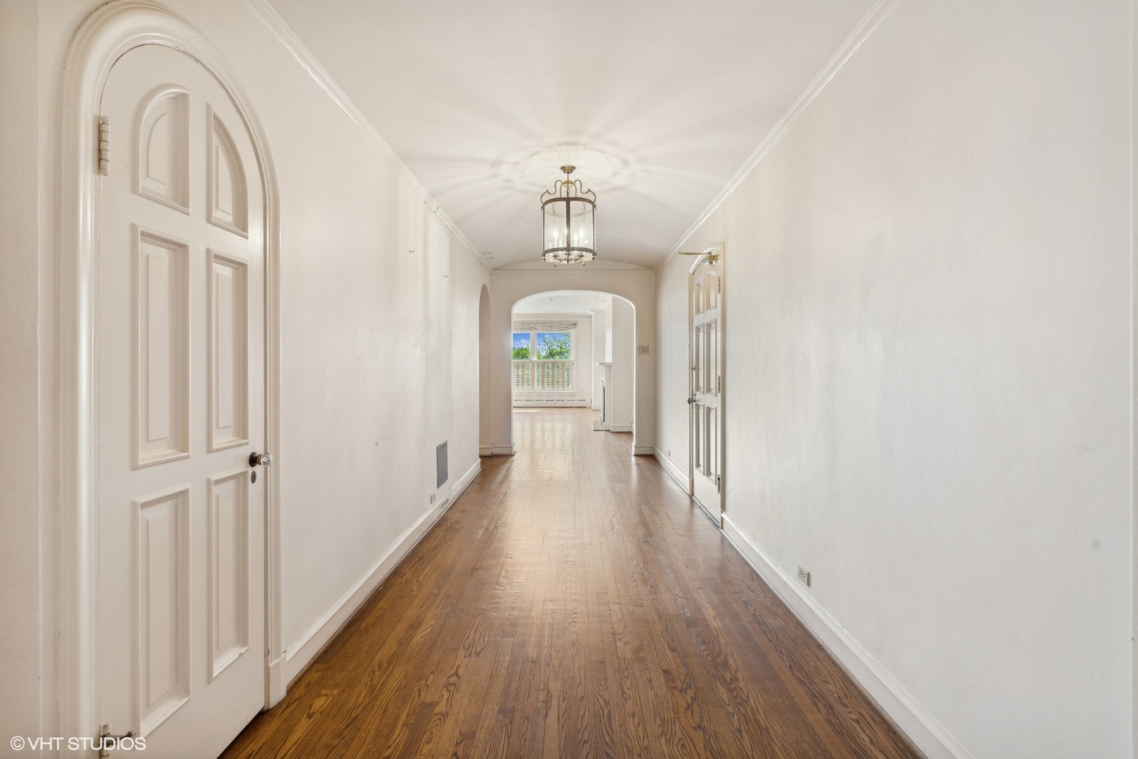 3920 N LAKE SHORE Drive Unit: 4N