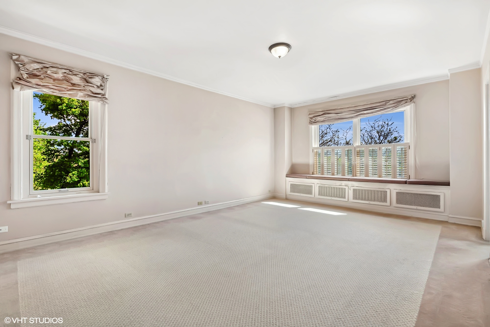 3920 N LAKE SHORE Drive Unit: 4N