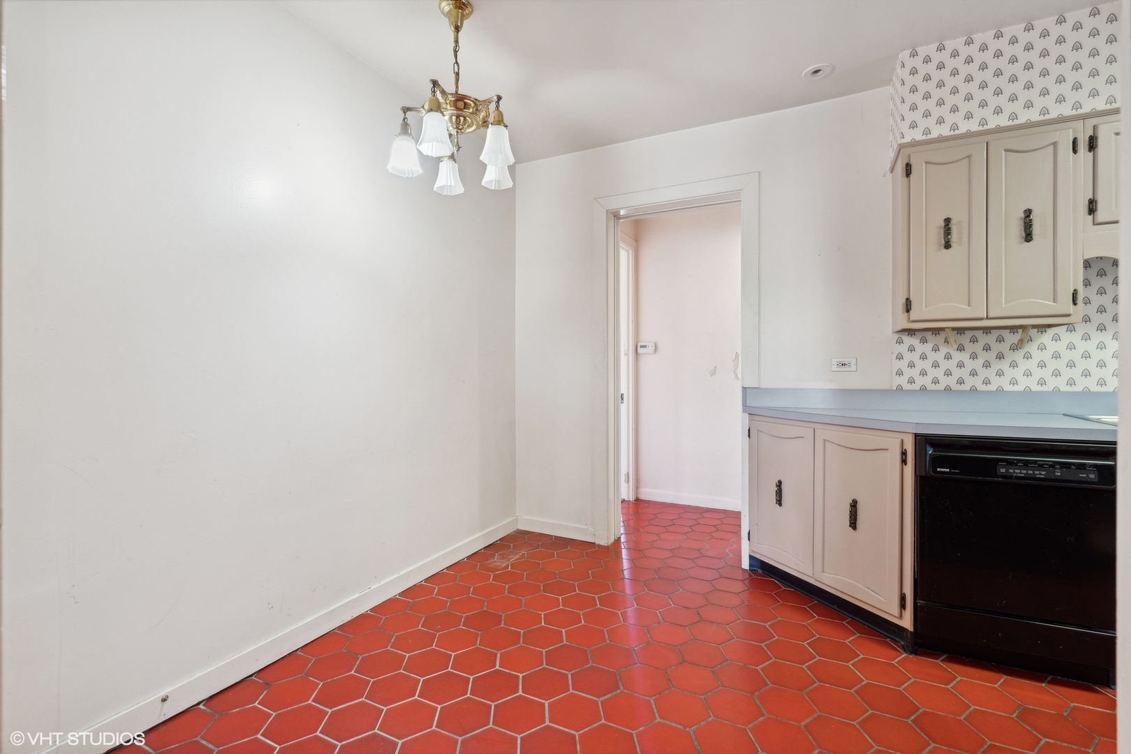 3920 N LAKE SHORE Drive Unit: 4N