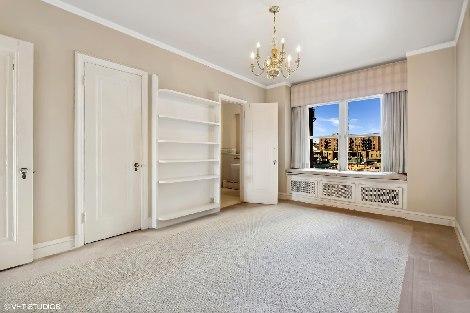 3920 N LAKE SHORE Drive Unit: 4N