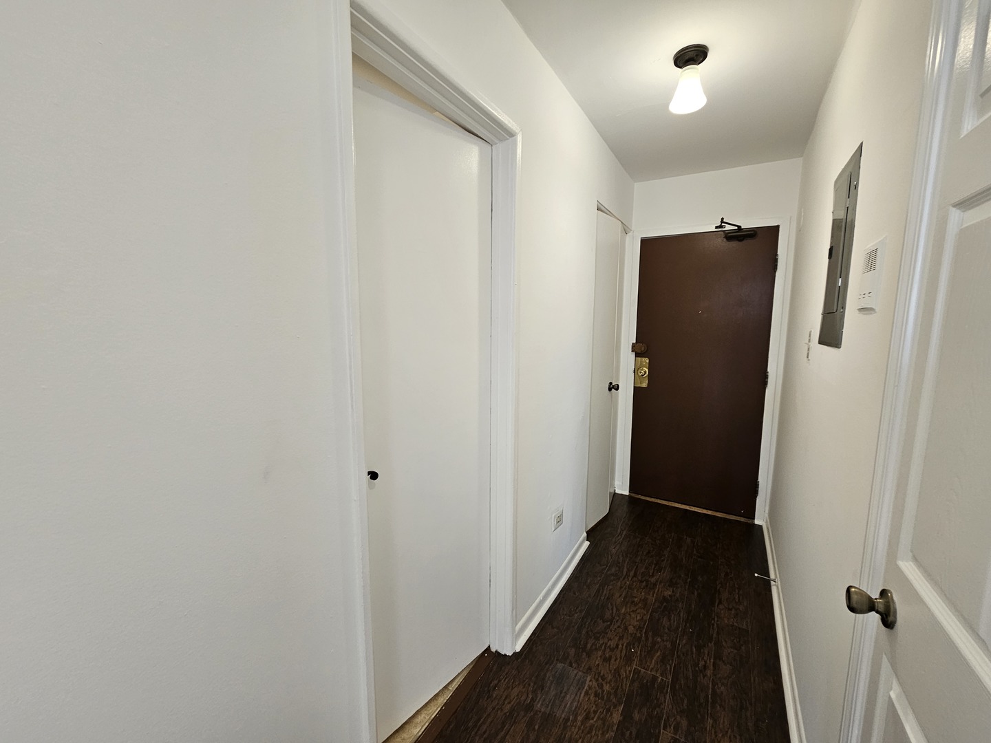 2250 N Lincoln Avenue Unit: 210