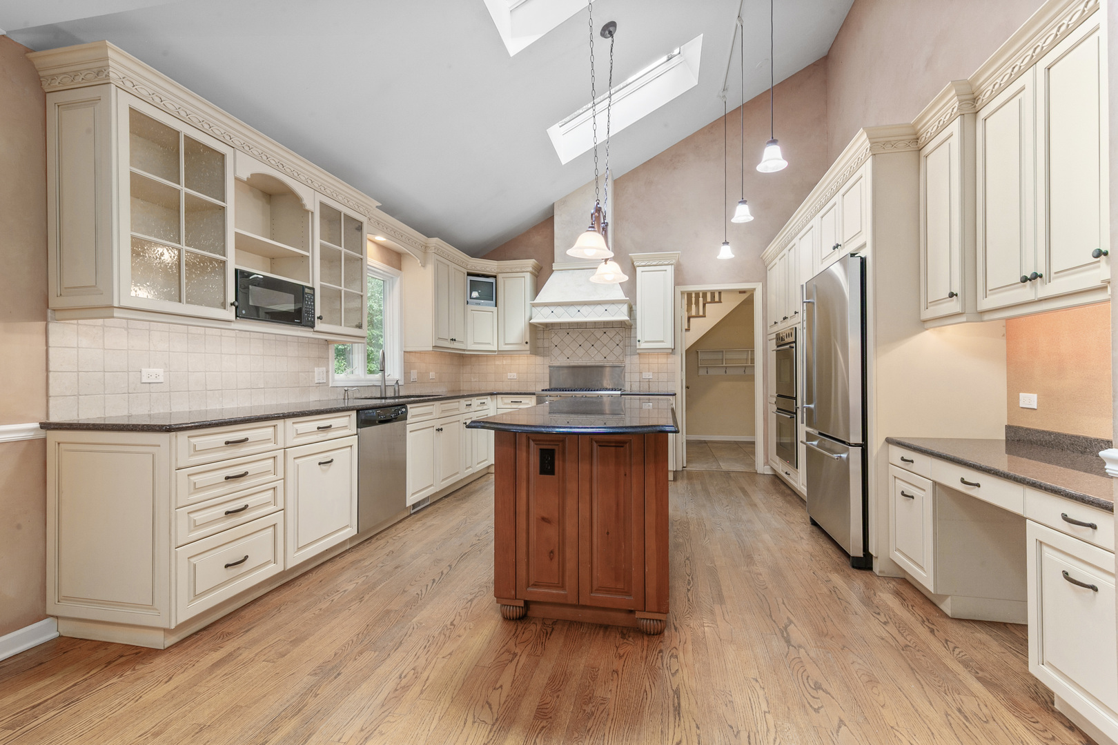 1156 Mount Vernon Avenue