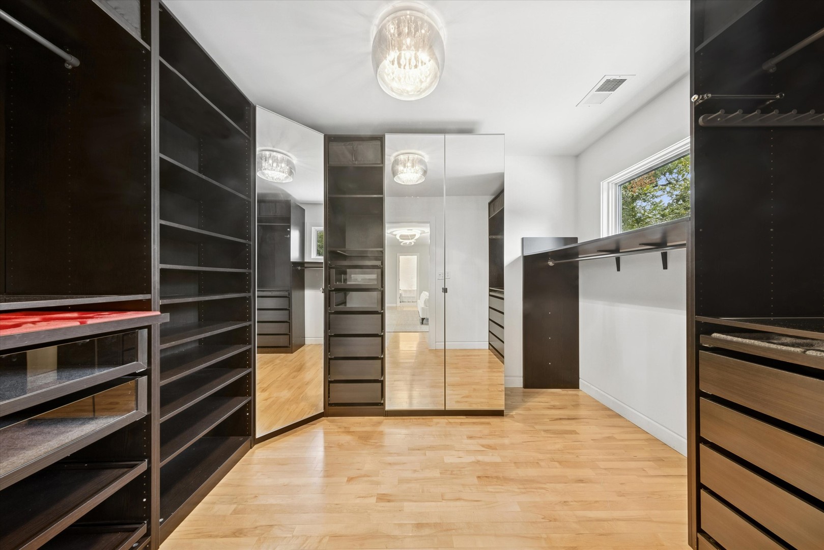 11225 Arrowhead Trail