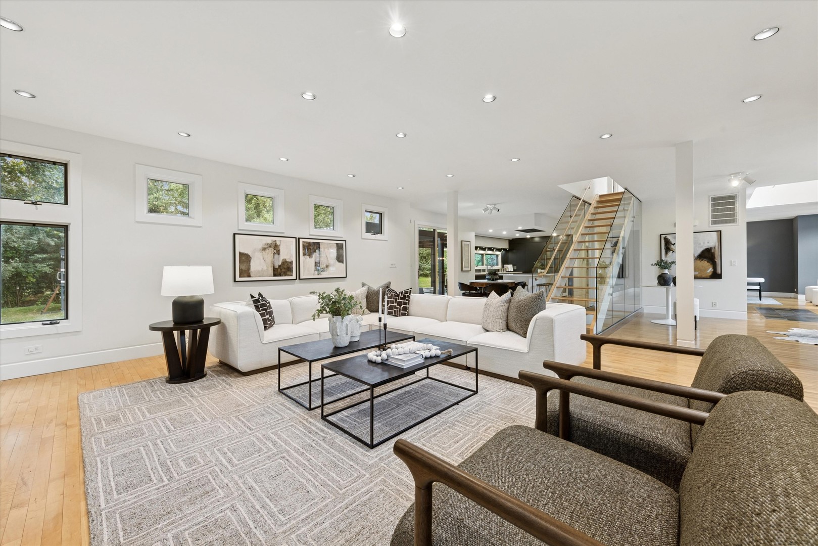 11225 Arrowhead Trail