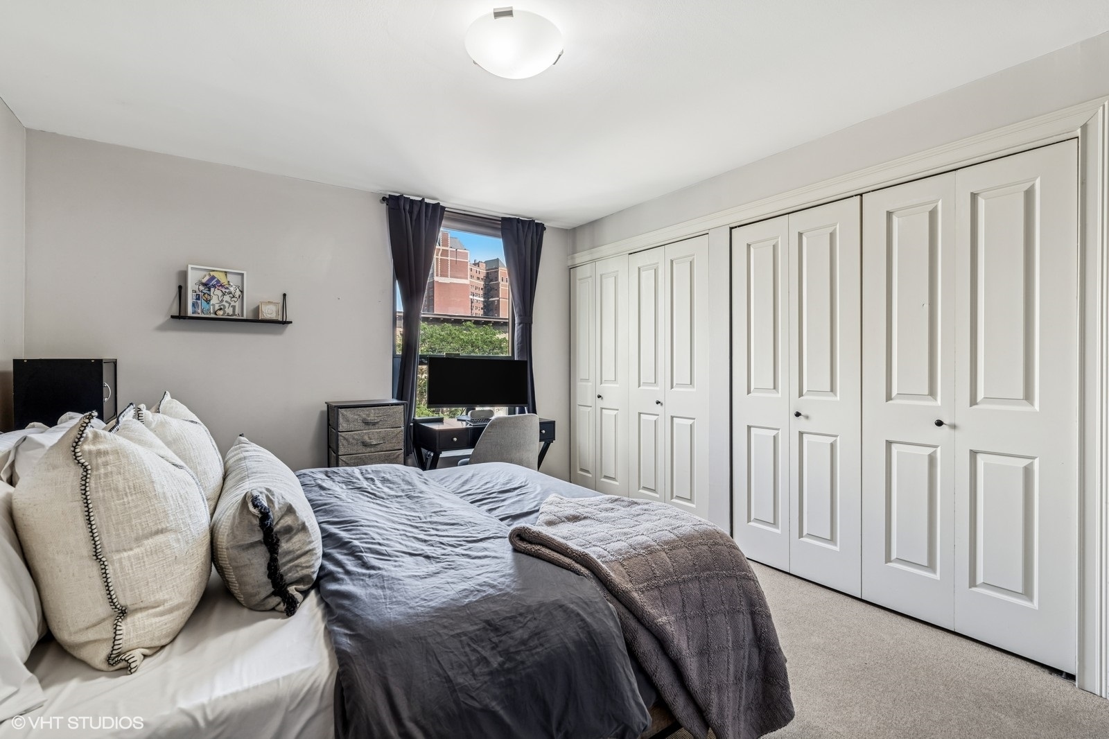 3900 N PINE GROVE Avenue Unit: 409