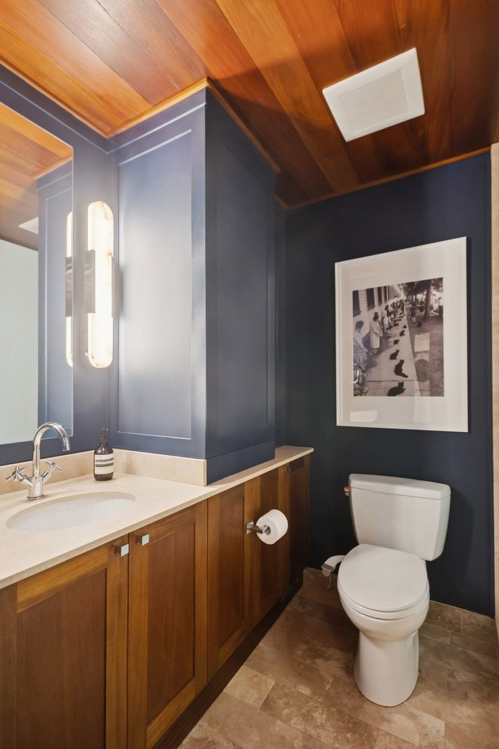 1446 W BELLE PLAINE Avenue