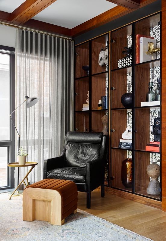 1446 W BELLE PLAINE Avenue