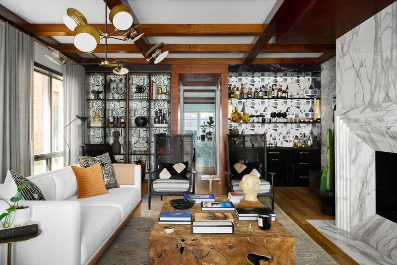 1446 W BELLE PLAINE Avenue